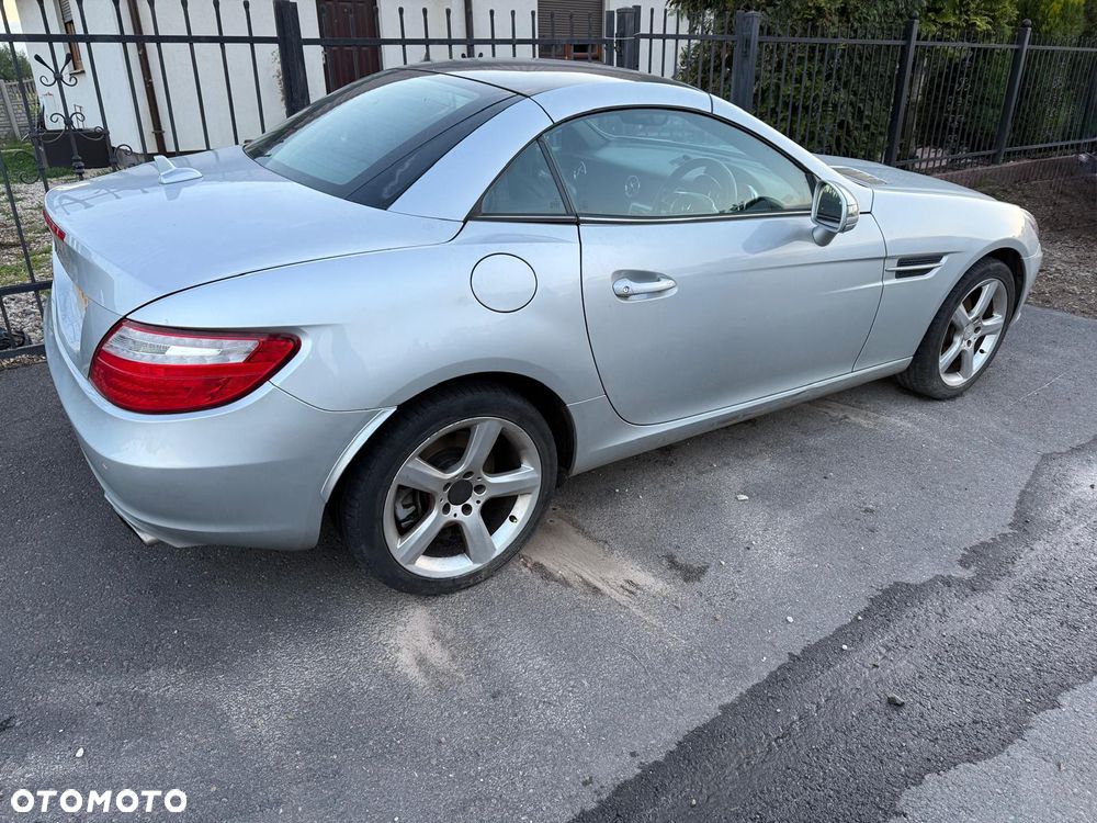 Mercedes-Benz SLK 200 (BlueEFFICIENCY) - 7