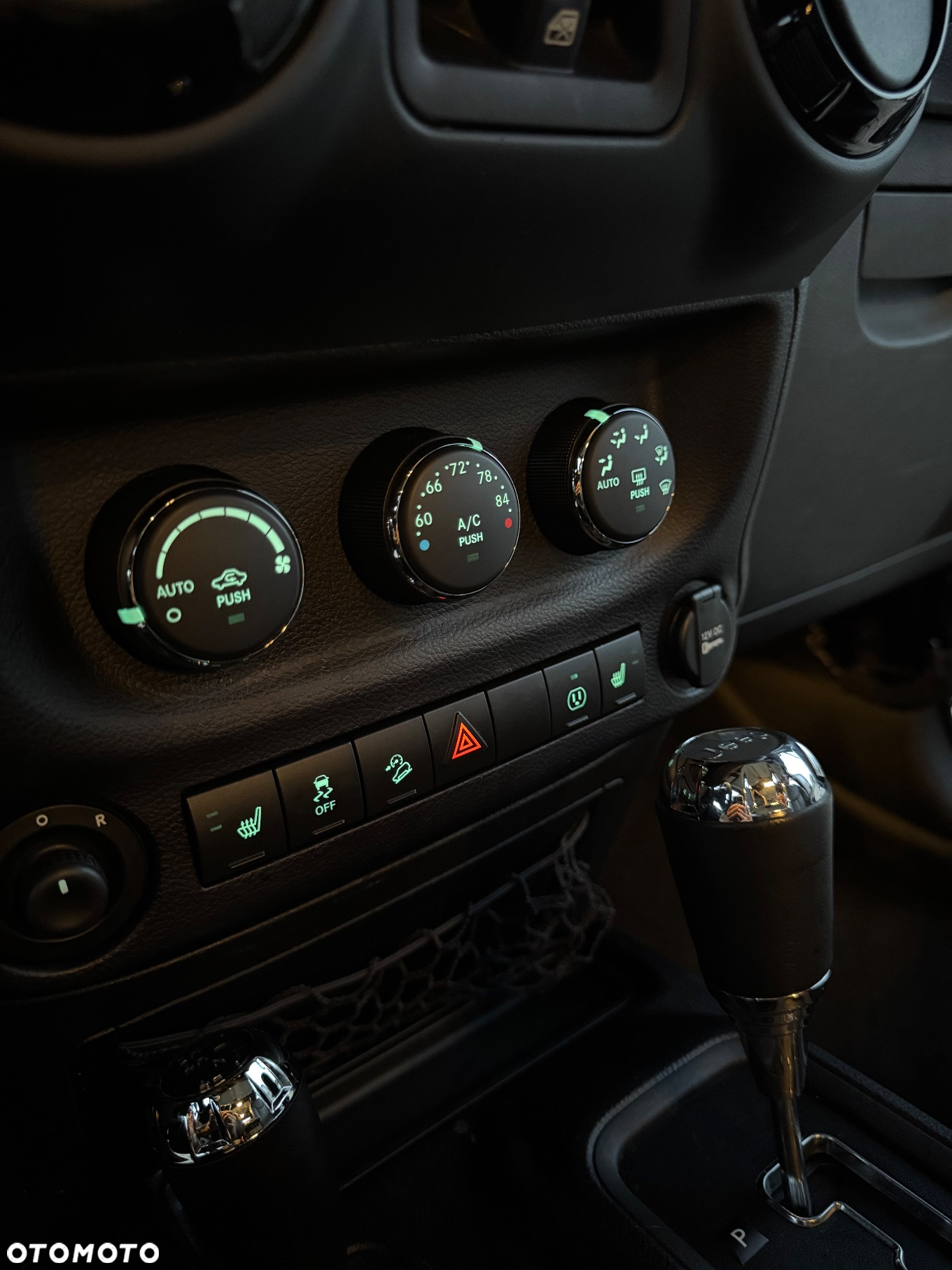 Jeep Wrangler Unlimited Hard-Top 3.6 Automatik Sahara - 22