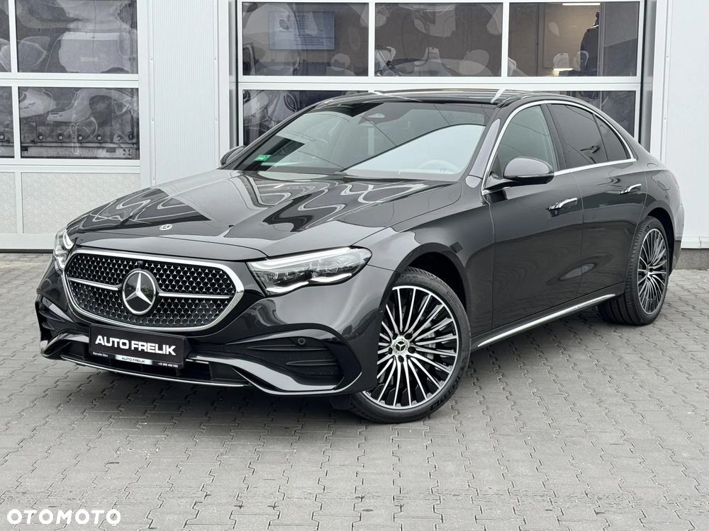 Mercedes-Benz Klasa E 300 de PHEV 4-Matic AMG 9G-Tronic - 3