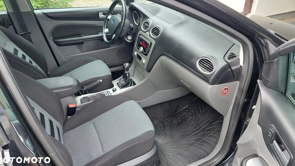 Ford Focus - 9