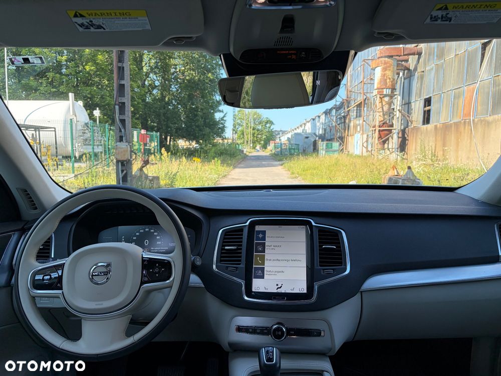 Volvo XC 90 - 8