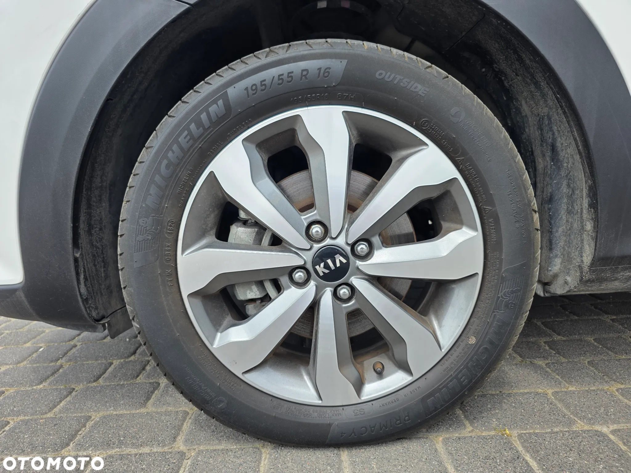 Kia Stonic 1.2 L Business Line - 31