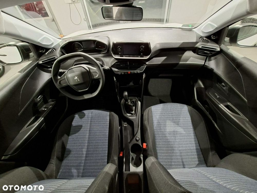 Peugeot 208 - 14