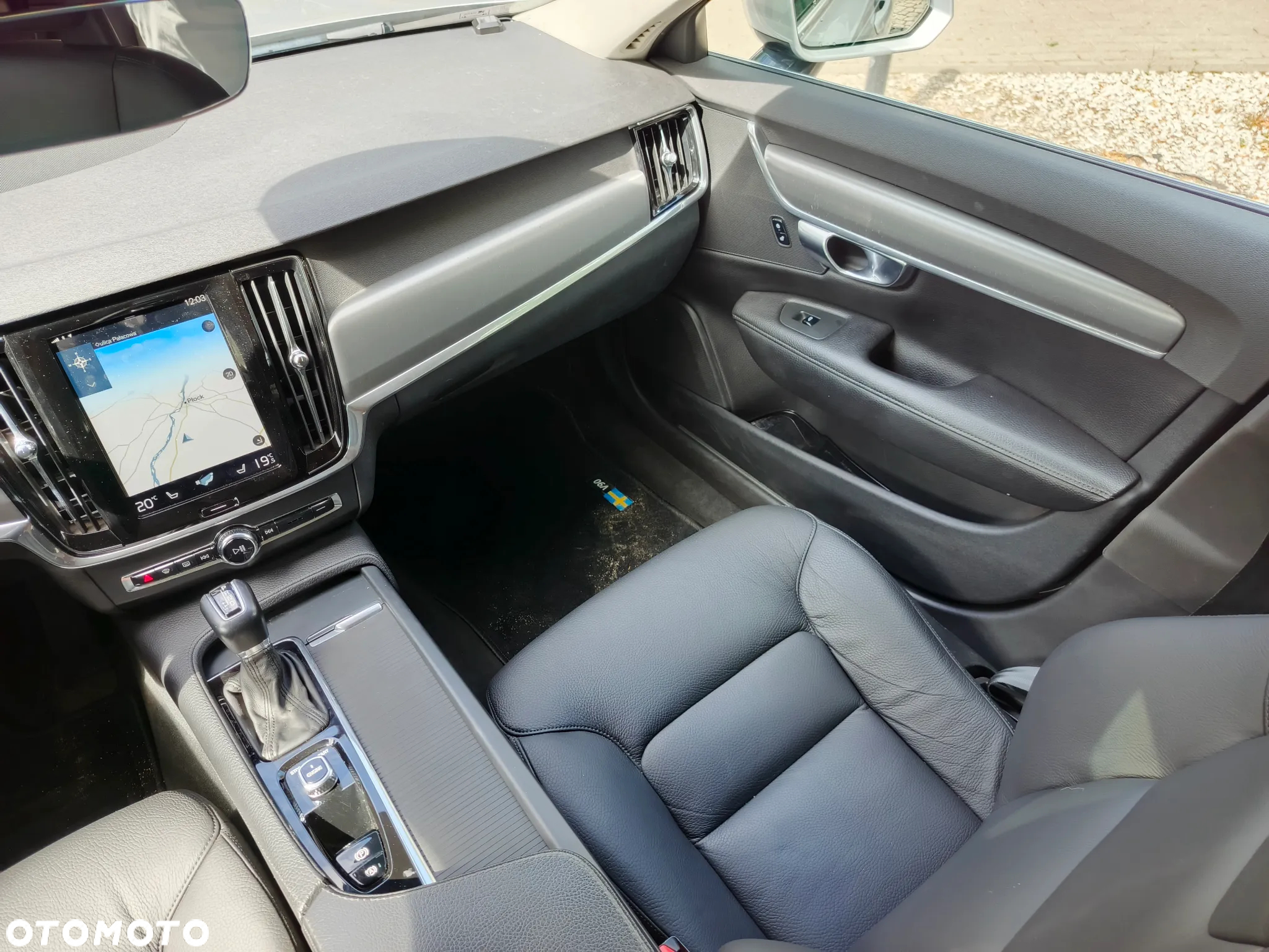 Volvo V90 D5 AWD Momentum - 11