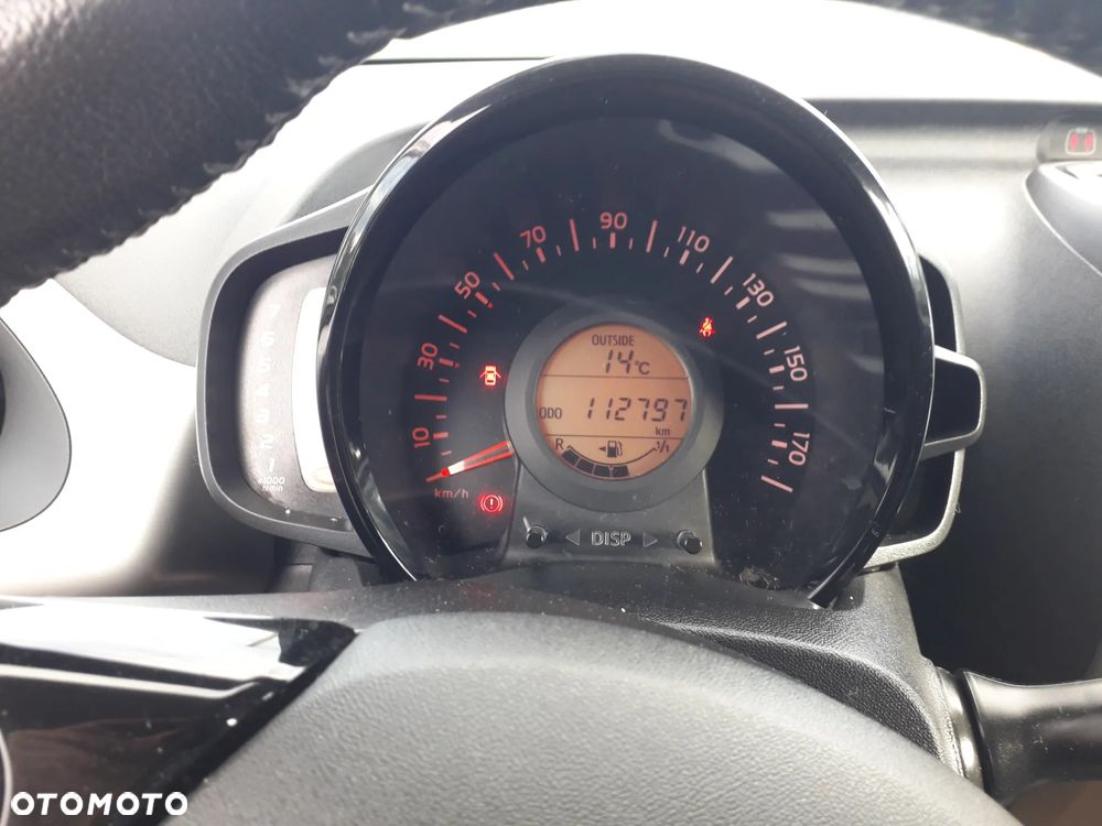 Toyota Aygo x-play - 8