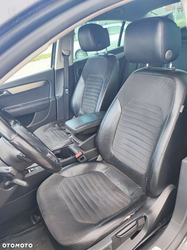 Volkswagen Passat 2.0 TDI 4Mot Highline DSG - 7