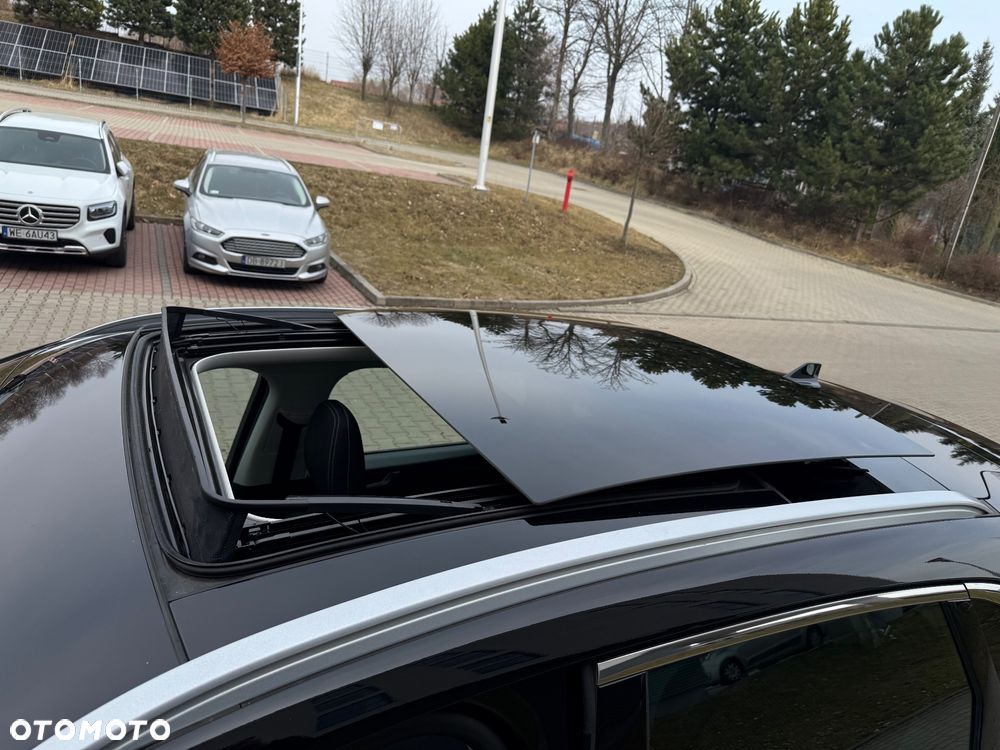 Ford Kuga 2.0 EcoBlue Hybrid TITANIUM X - 18