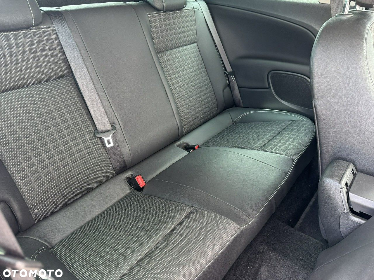 Opel Astra - 18