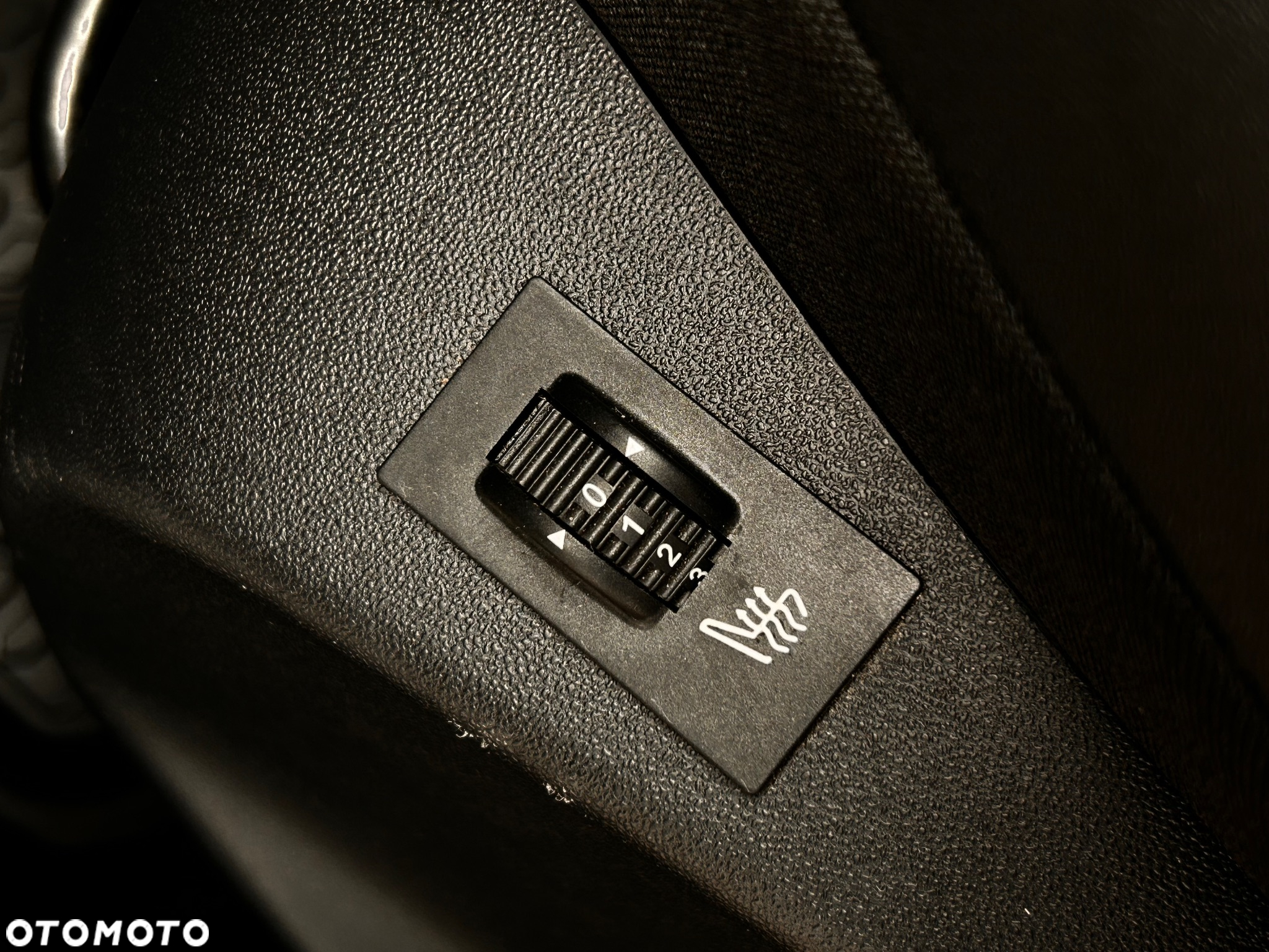 Peugeot 2008 BlueHDi FAP 120 STOP & START EAT6 Crossway - 32