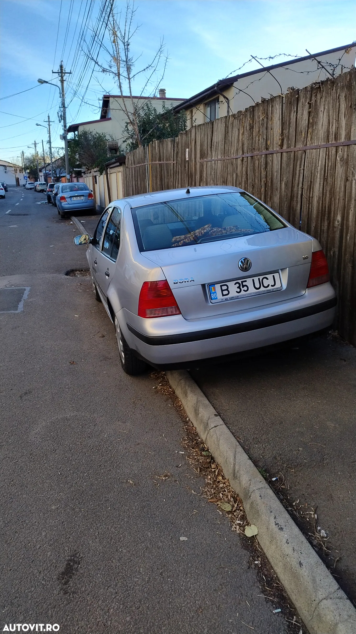 Volkswagen Bora 1.6 Comfortline - 16