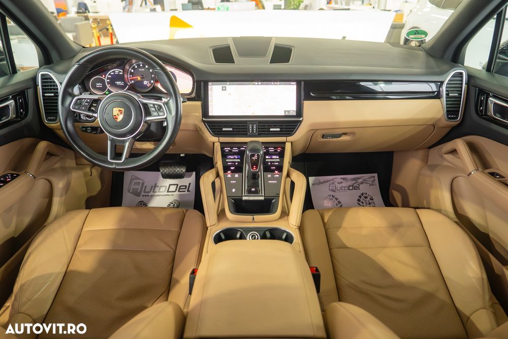 Porsche Cayenne Tiptronic S - 16
