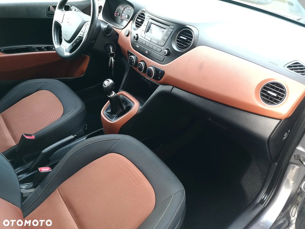 Hyundai i10 1.2 Fifa World Cup Edition - 14