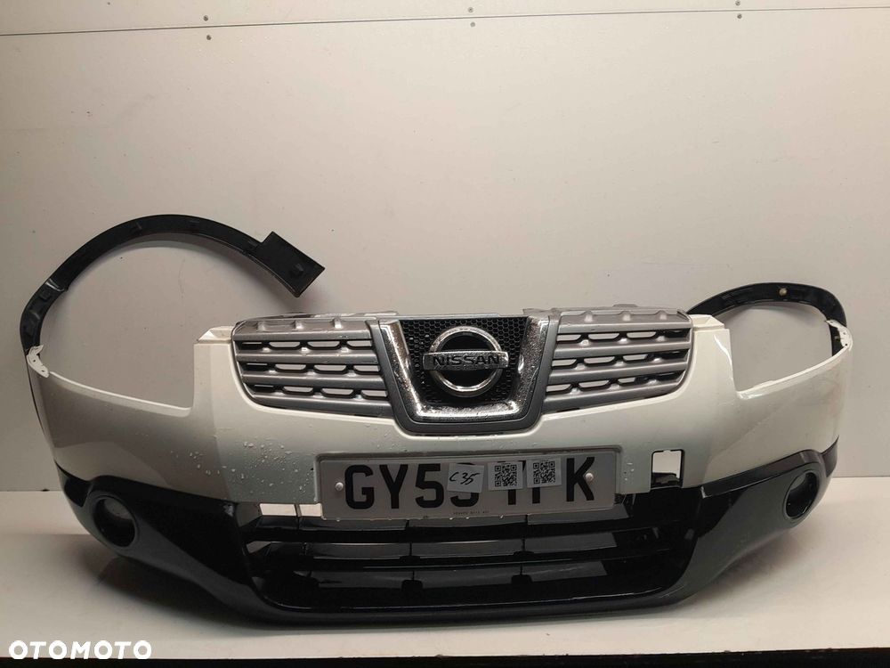 ^ ZDERZAK PRZÓD PRZEDNI NISSAN QASHQAI J10 326G BIAŁY LISTWY BŁOTNIKÓW HALOGENY