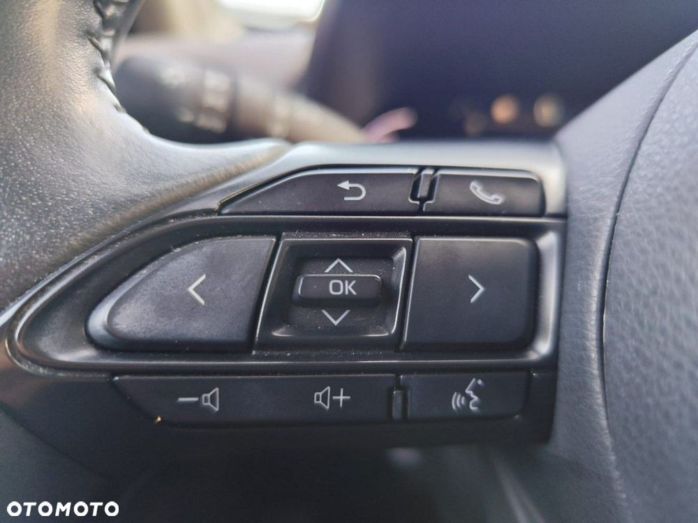 Toyota Yaris Cross Hybrid 1.5 Executive - 13