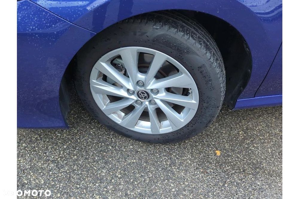 Toyota Camry 2.5 Hybrid Comfort CVT - 12