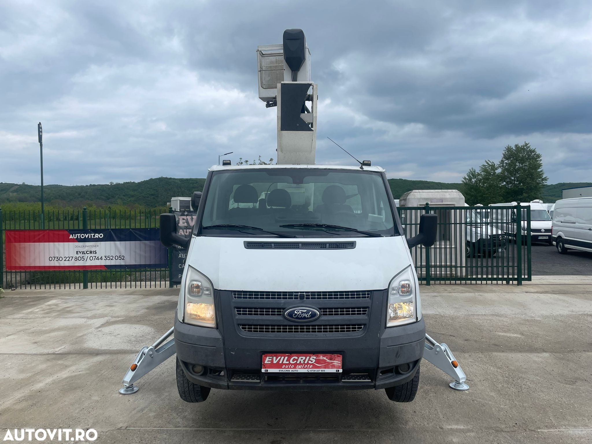 Ford Transit NACELA 4x4 18 M - 11