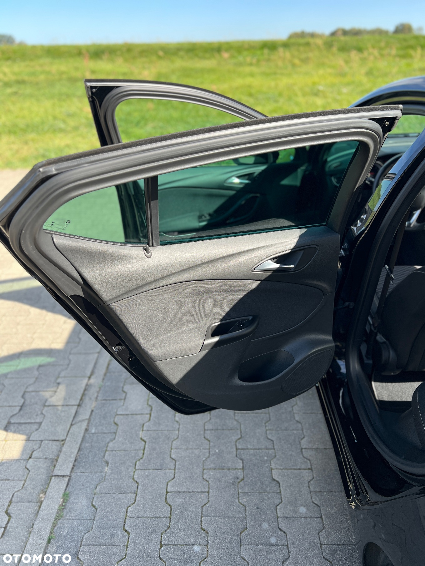 Opel Astra V 1.4 T Elite S&S - 18