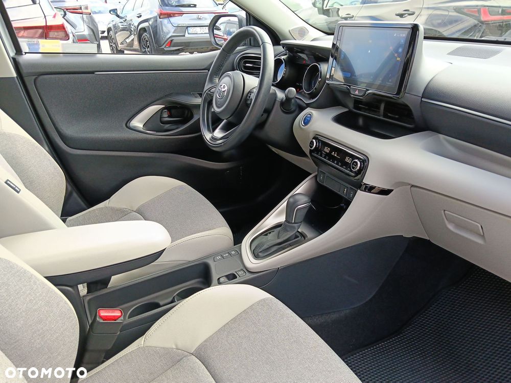 Toyota Yaris - 9