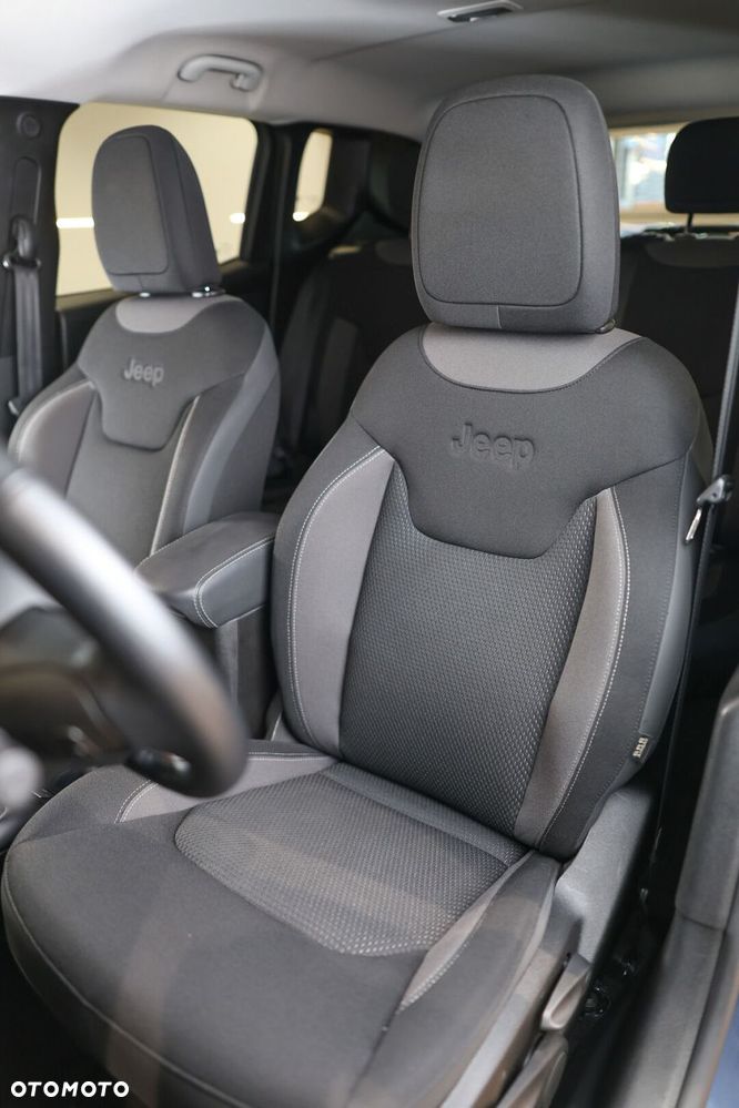 Jeep Renegade 1.5 T4 mHEV Limited FWD S&S DCT - 8