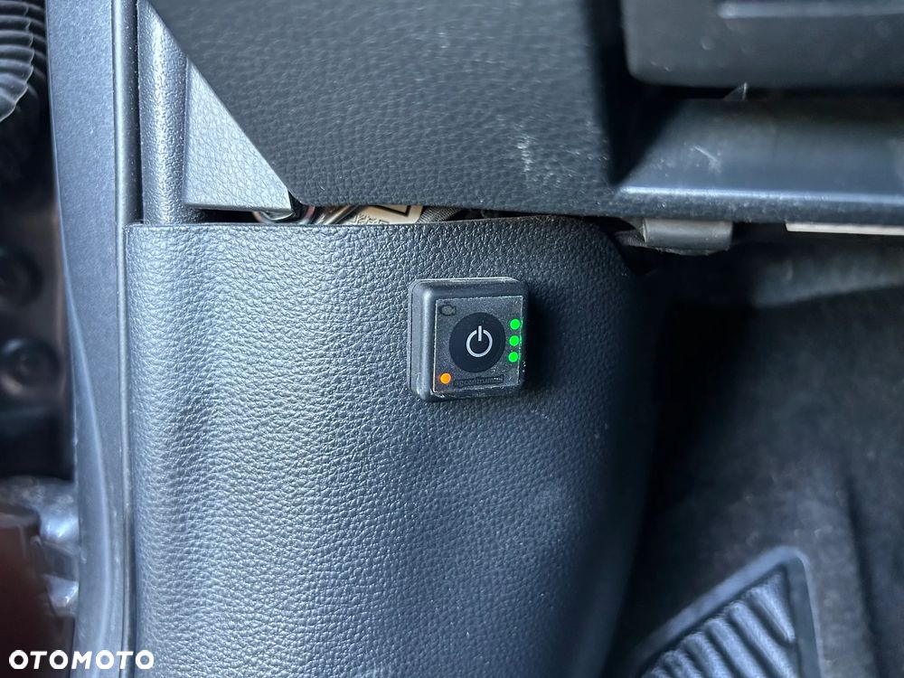 Toyota Corolla 1.8 Hybrid GR Sport - 32