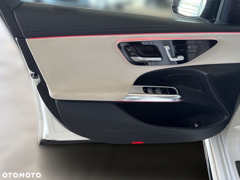 Mercedes-Benz Klasa E - 17
