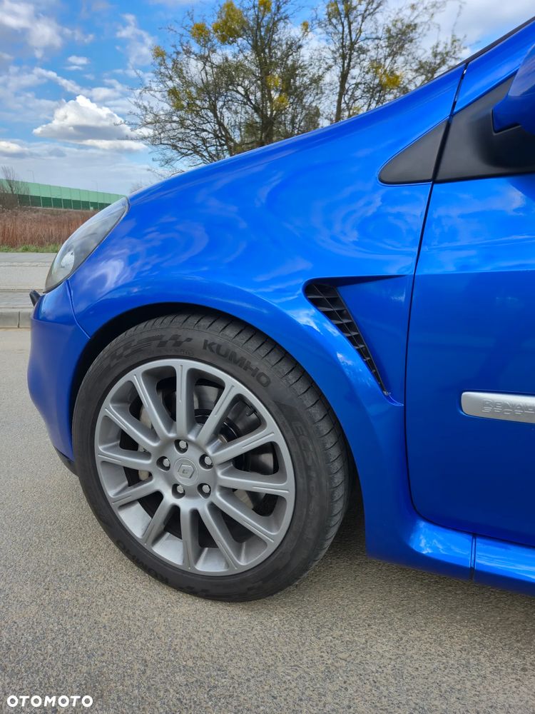 Renault Clio 2.0 16V Sport - 11