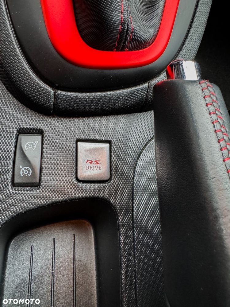 Renault Clio TCe 200 EDC Sport R.S - 14