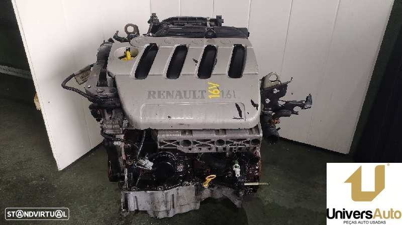 MOTOR COMPLETO RENAULT MEGANE I COACH 2001 -K4MA7 - 8