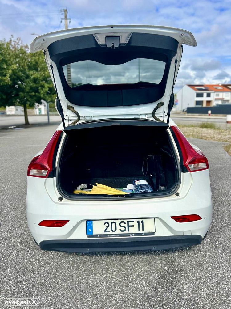 Volvo V40 2.0 D2 Momentum - 13