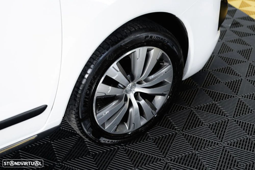 Peugeot 3008 1.6 e-HDi Allure 2-Tronic - 12