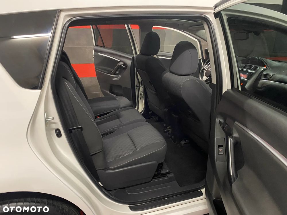 Toyota Verso 1.6 5-Sitzer - 22