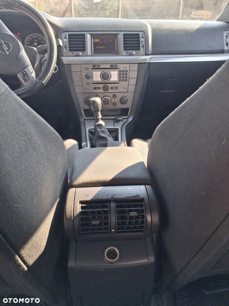 Opel Vectra GTS 1.9 CDTI DPF - 11