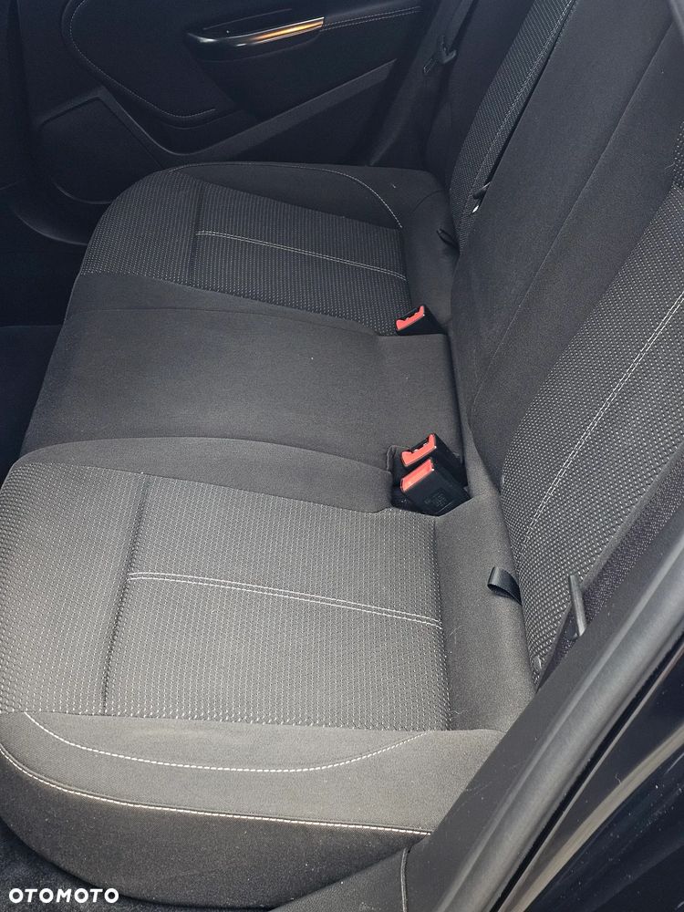 Opel Astra 1.6 Turbo Sport - 5