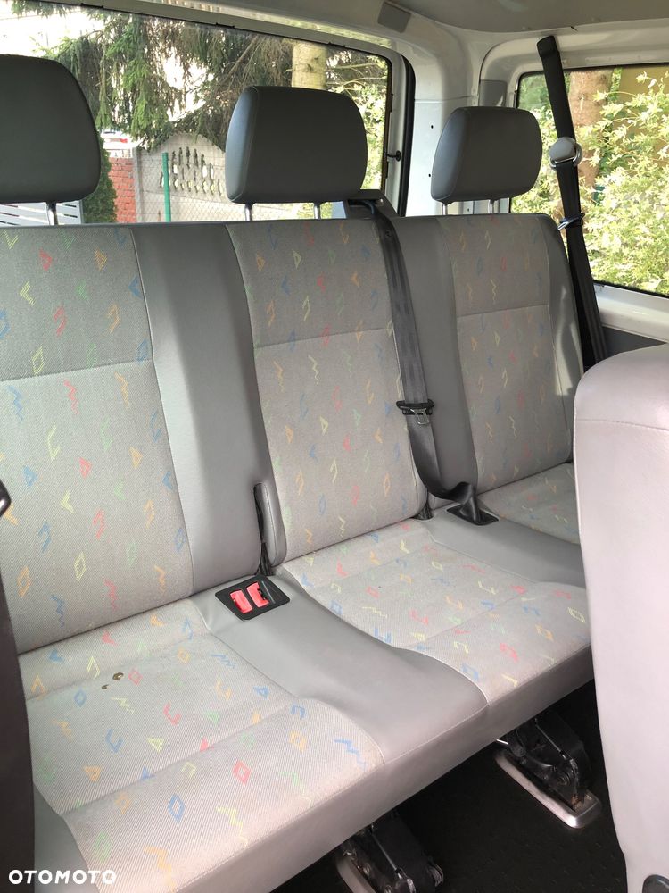 Volkswagen Transporter - 15