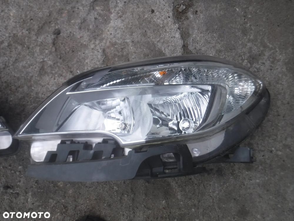 Opel Mokka  12-16 lampa przod  lewa prawa - 9