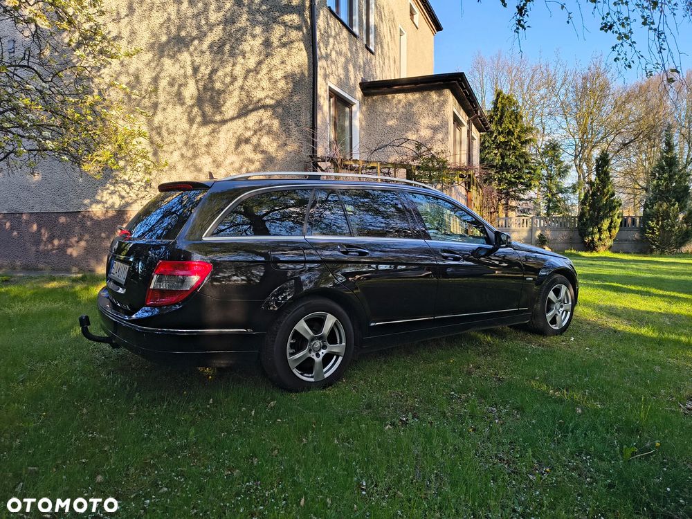 Mercedes-Benz Klasa C 220 CDI DPF (BlueEFFICIENCY) Avantgarde - 7