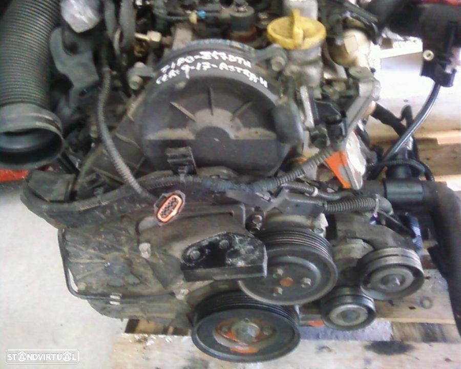 Peças do Motor Opel Astra H 1.7 cdti Z17DTH inj Bosch - 1