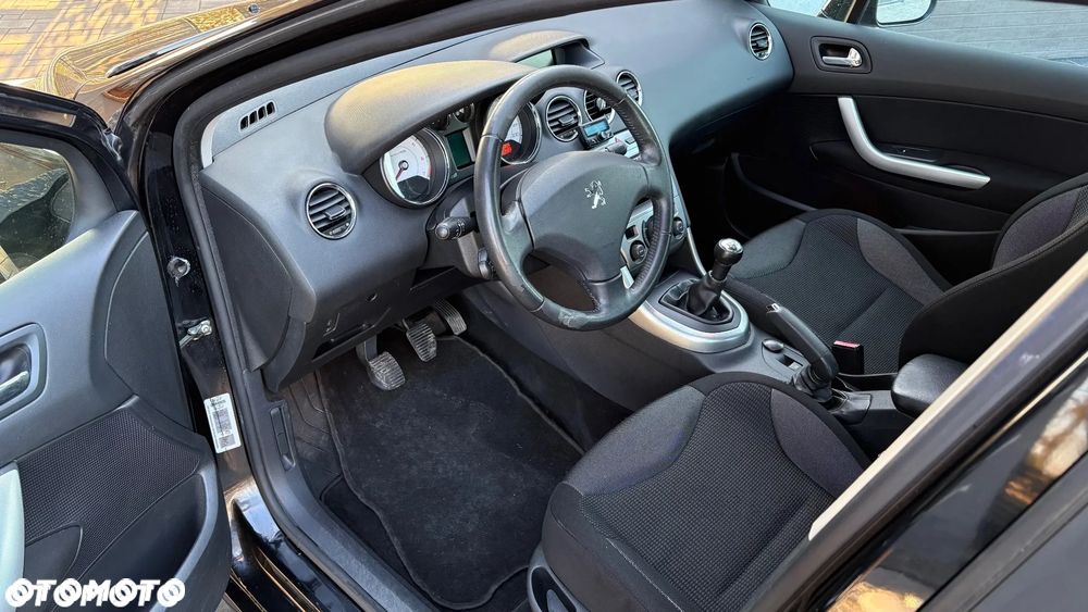 Peugeot 308 1.6 Trendy Navtech - 11