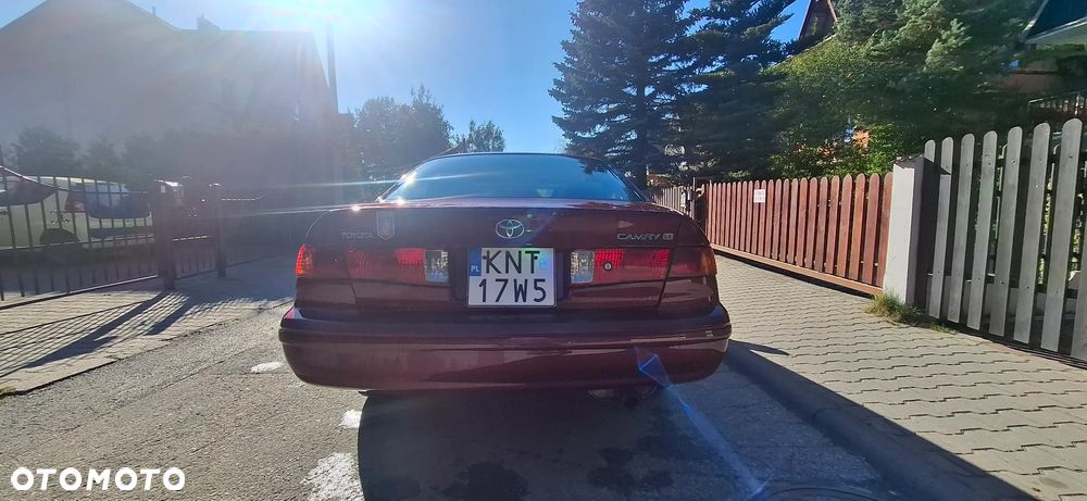 Toyota Camry - 15