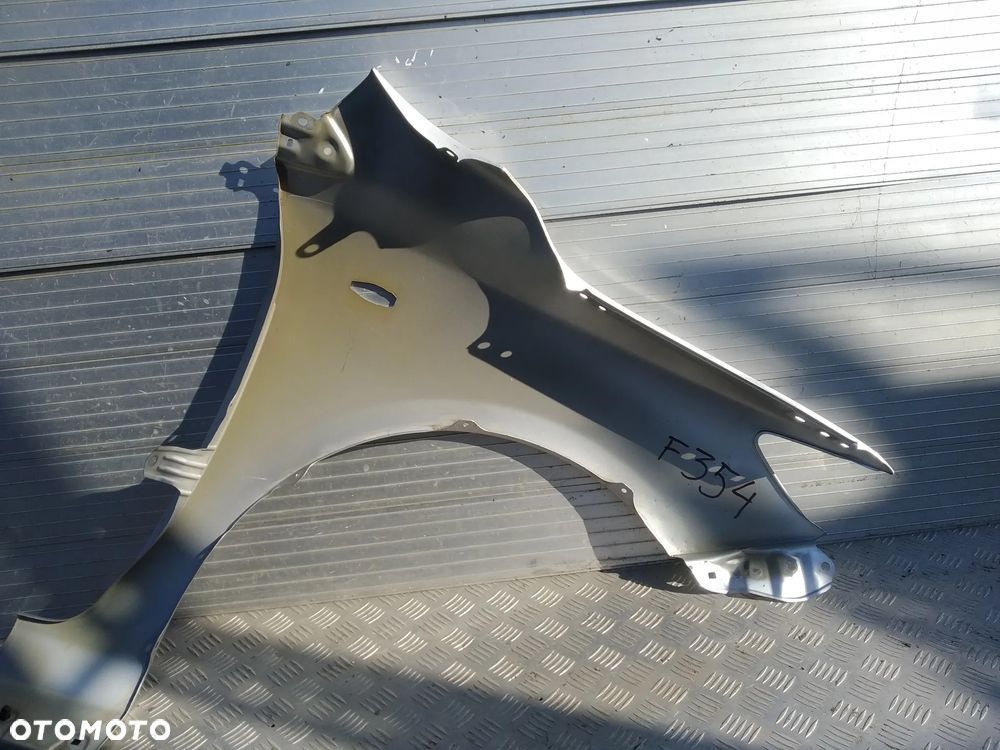 F354/F357/F371/F680/F748/H309/H327/H351/H501 BŁOTNIK LEWY TOYOTA COROLLA E15 SEDAN - 5