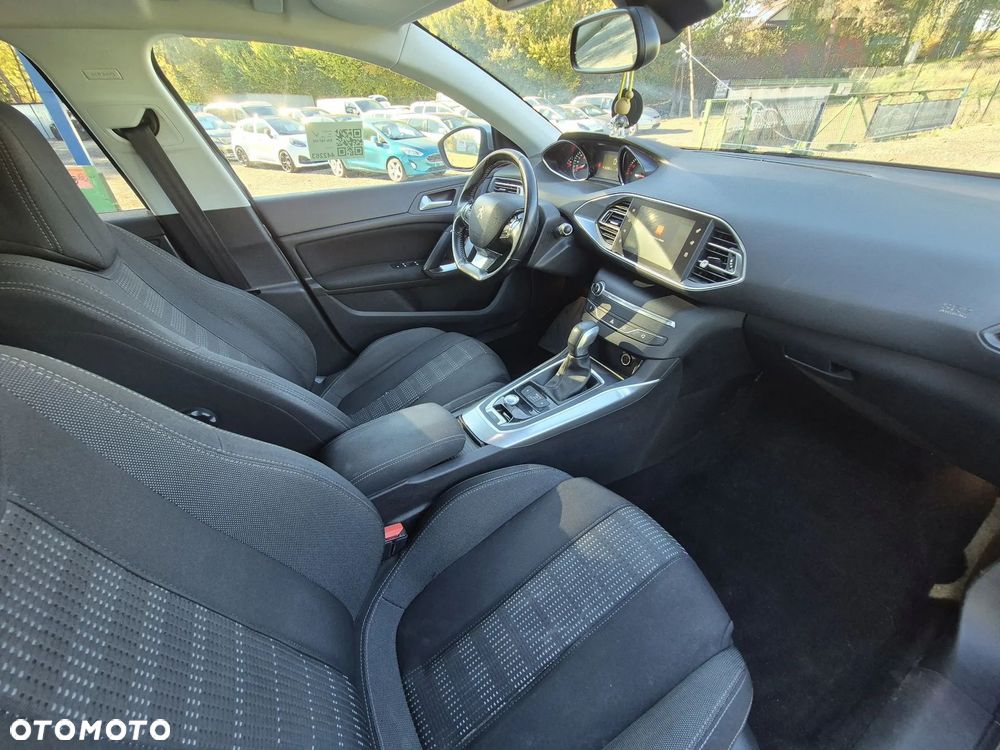 Peugeot 308 PureTech 130 EAT6 Stop & Start Allure - 22