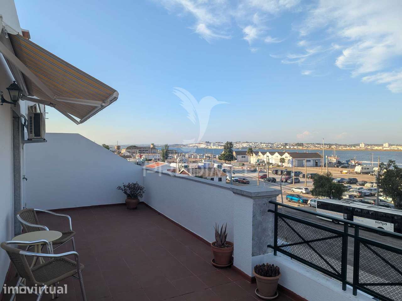 T2 duplex com enorme varanda e magnífica vista de rio - Grande imagem: 3/39