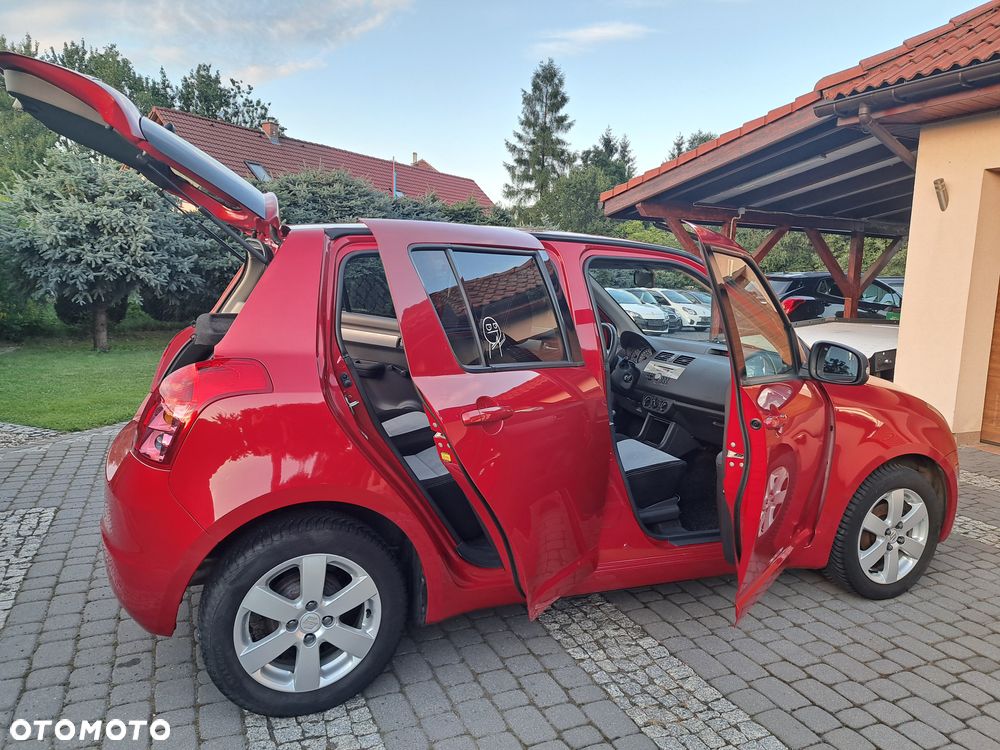 Suzuki Swift 1.3 Comfort dance - 26