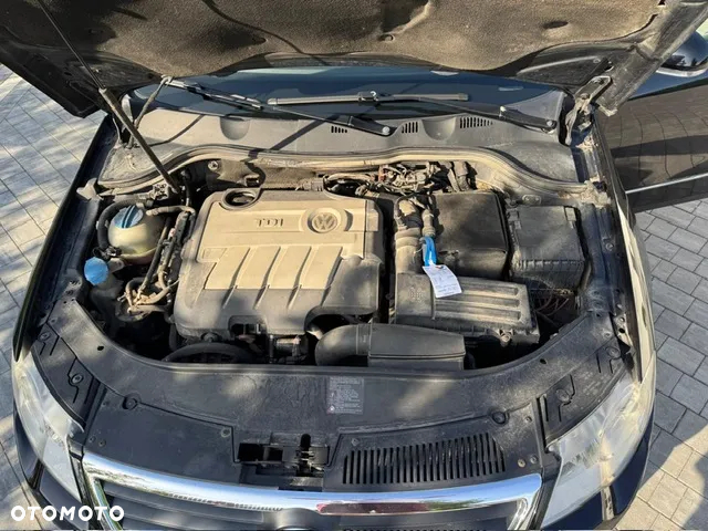 Volkswagen Passat 2.0 TDI Highline - 10