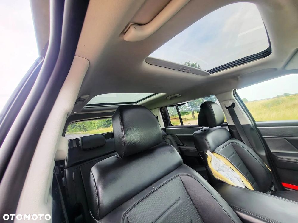 Hyundai Santa Fe 1.6 HEV 4WD SEVEN Signature - 9