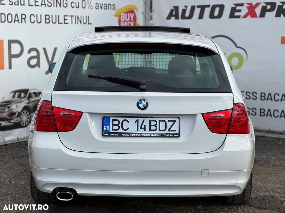BMW Seria 3 318i - 23