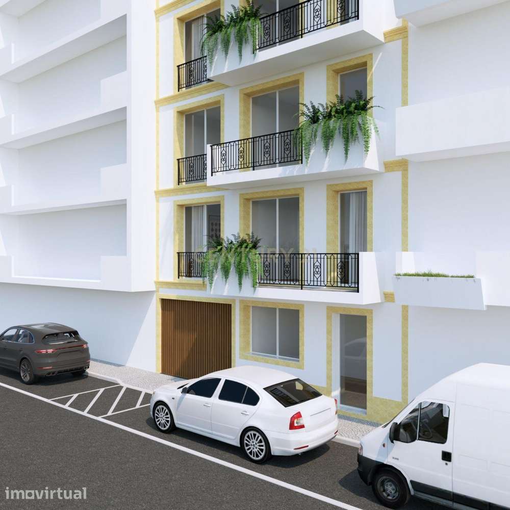 ALVA RIO - T4 Duplex com estacionamento no centro do Montijo - Grande imagem: 2/7