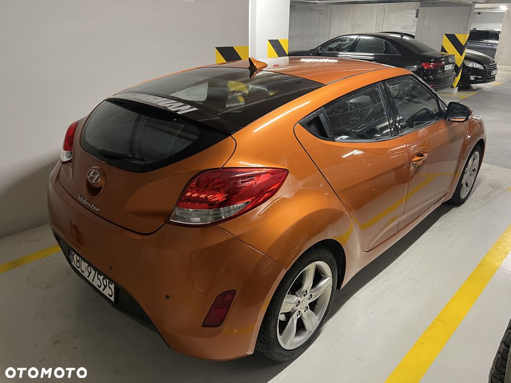 Hyundai Veloster 1.6 GDI Comfort - 6
