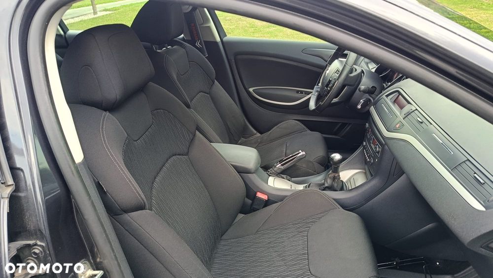 Citroën C5 1.6 HDi Attraction - 14
