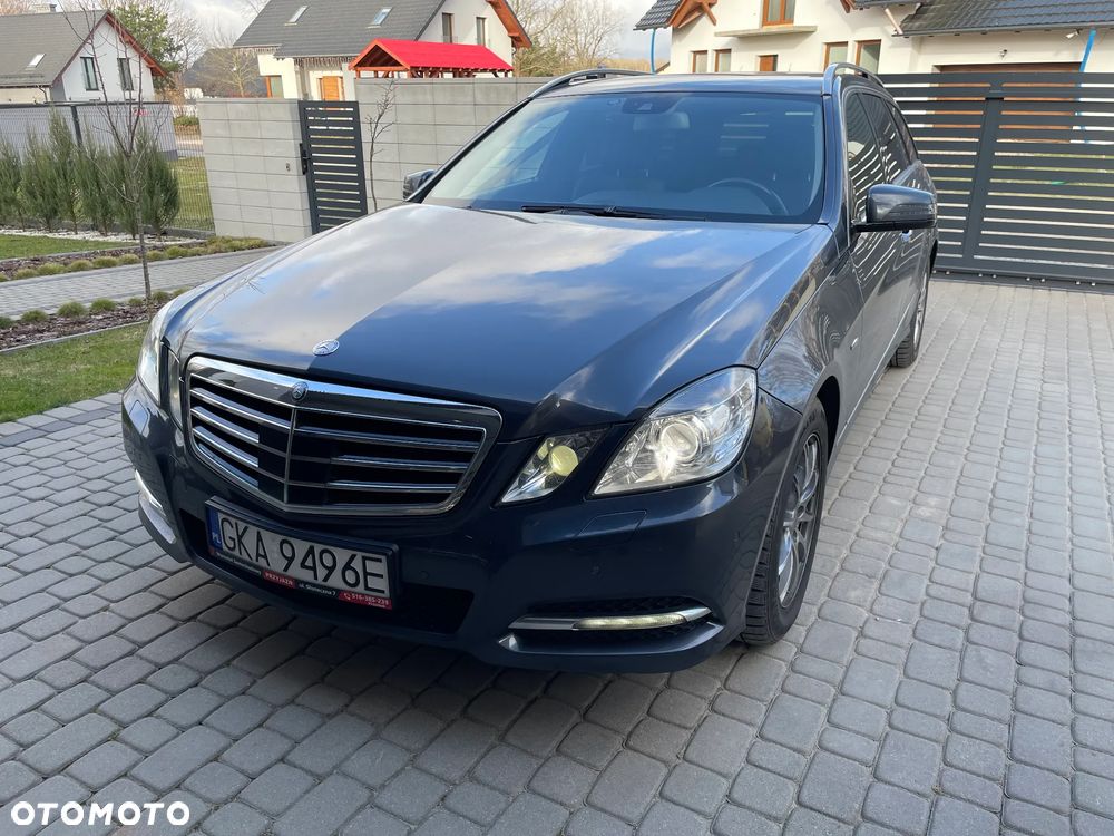 Mercedes-Benz Klasa E 200 CGI BlueEFFICIENCY Automatik Avantgarde - 1